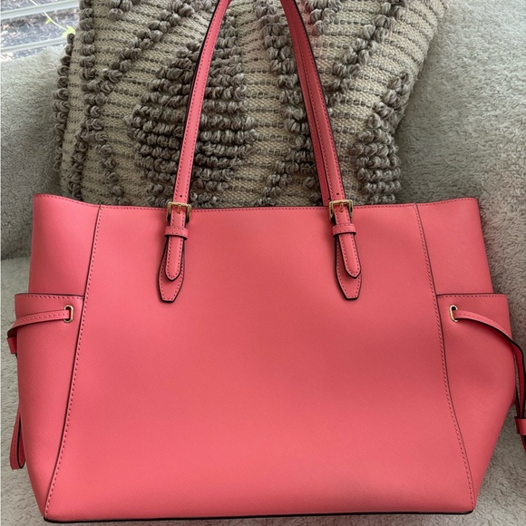 Michael Kors Leather Coral Pink Shoulder bag - Large size - Picture 2 of 5